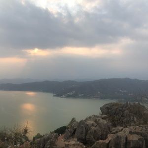 Meet your Posher, Hillary